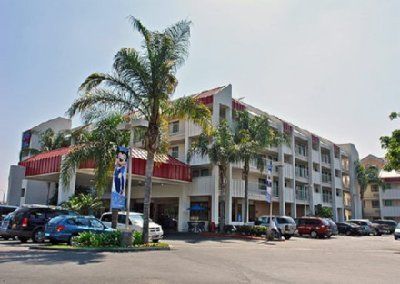 Motel 6 Anaheim Maingate Exteriör bild