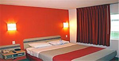 Motel 6 Anaheim Maingate Exteriör bild